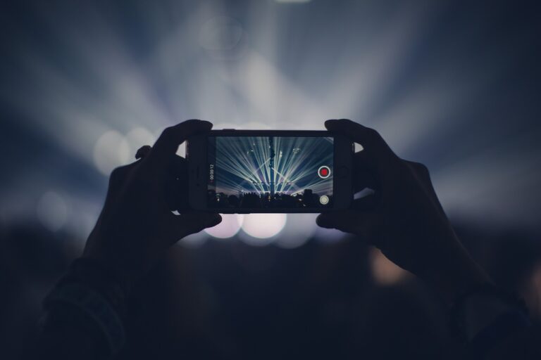 8 Proven Ways to Use Video Marketing to Grow Your Restaurant Business